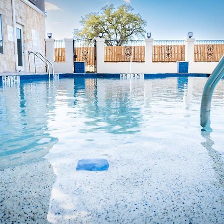 Holiday Inn Express Glen Rose By Ihg エクステリア 写真